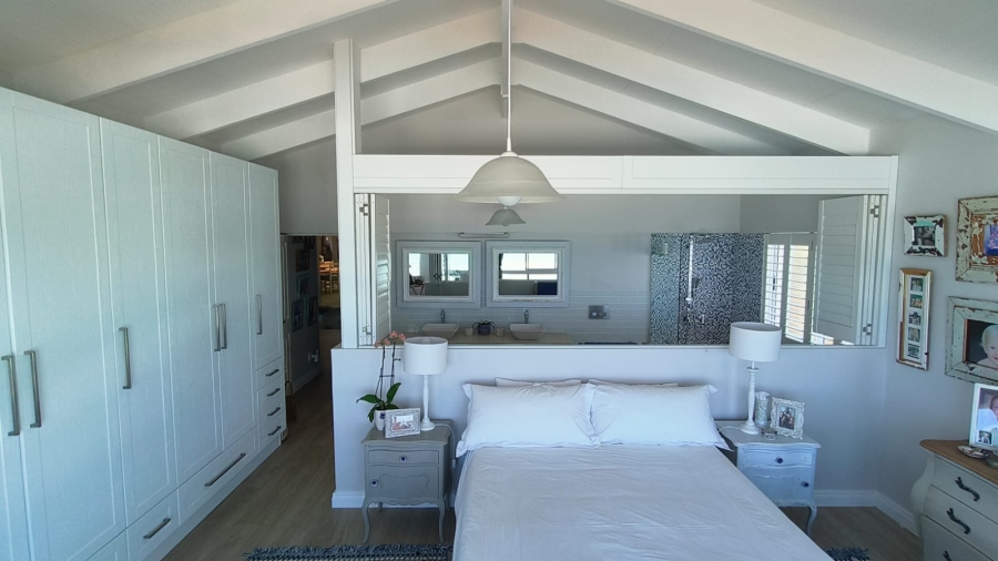 4 Bedroom Property for Sale in Dana Bay Western Cape